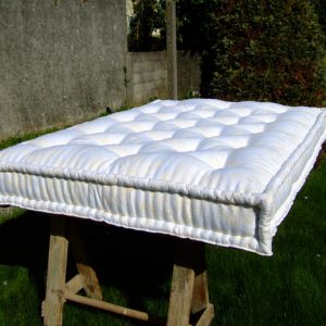 Matelas de laine 100% naturelle et écologique fabriqué en Bretagne